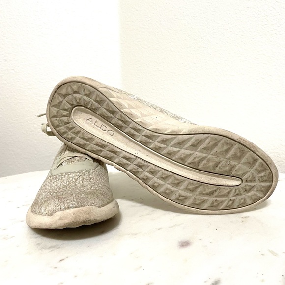 Women’s size 7 slip-on sneaker by Aldo. Nice light color, barely worn. - Picture 3 of 5